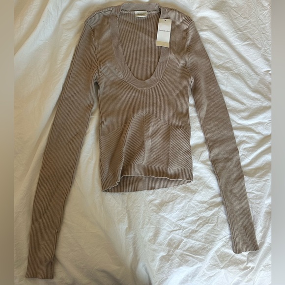 light brown Abercrombie long sleeve slim scoop neck sweater XS - Picture 2 of 4